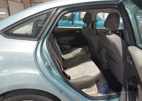 2012 Ford Focus Se z USA, uszkodzony, nr VIN 1FAHP3F24CL352533